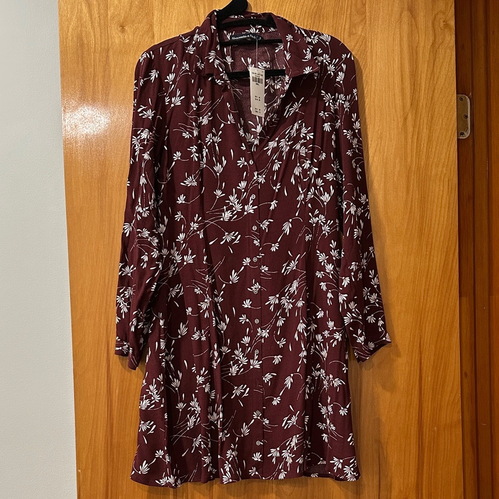 Abercrombie & Fitch Maroon Floral Long Sleeve Dress